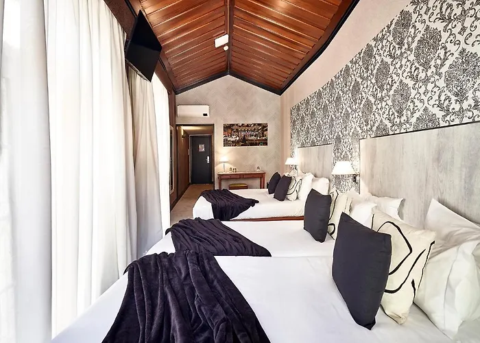 Galeria Otel 2*