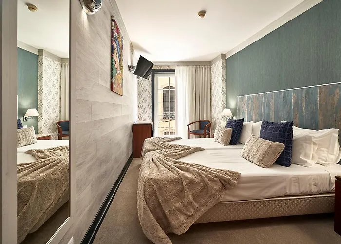 Отель Galeria 2*